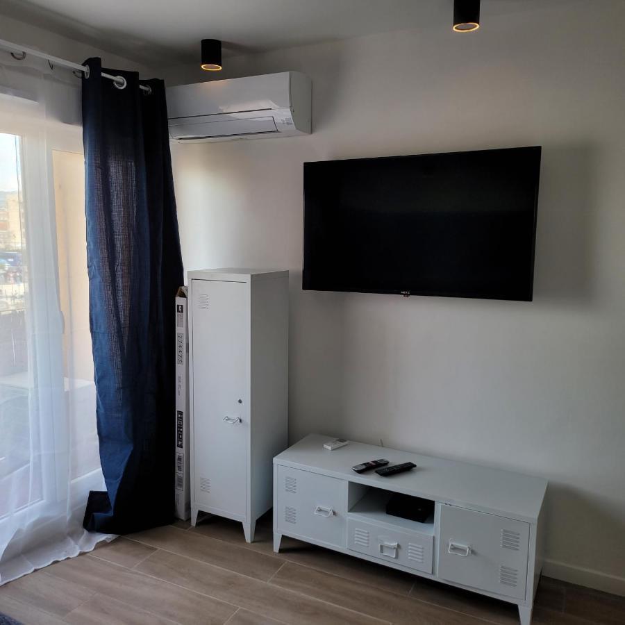 Studio Gare Saint Charles 7Eme 10 Mns Vieux Port Apartamento Marselha Exterior foto